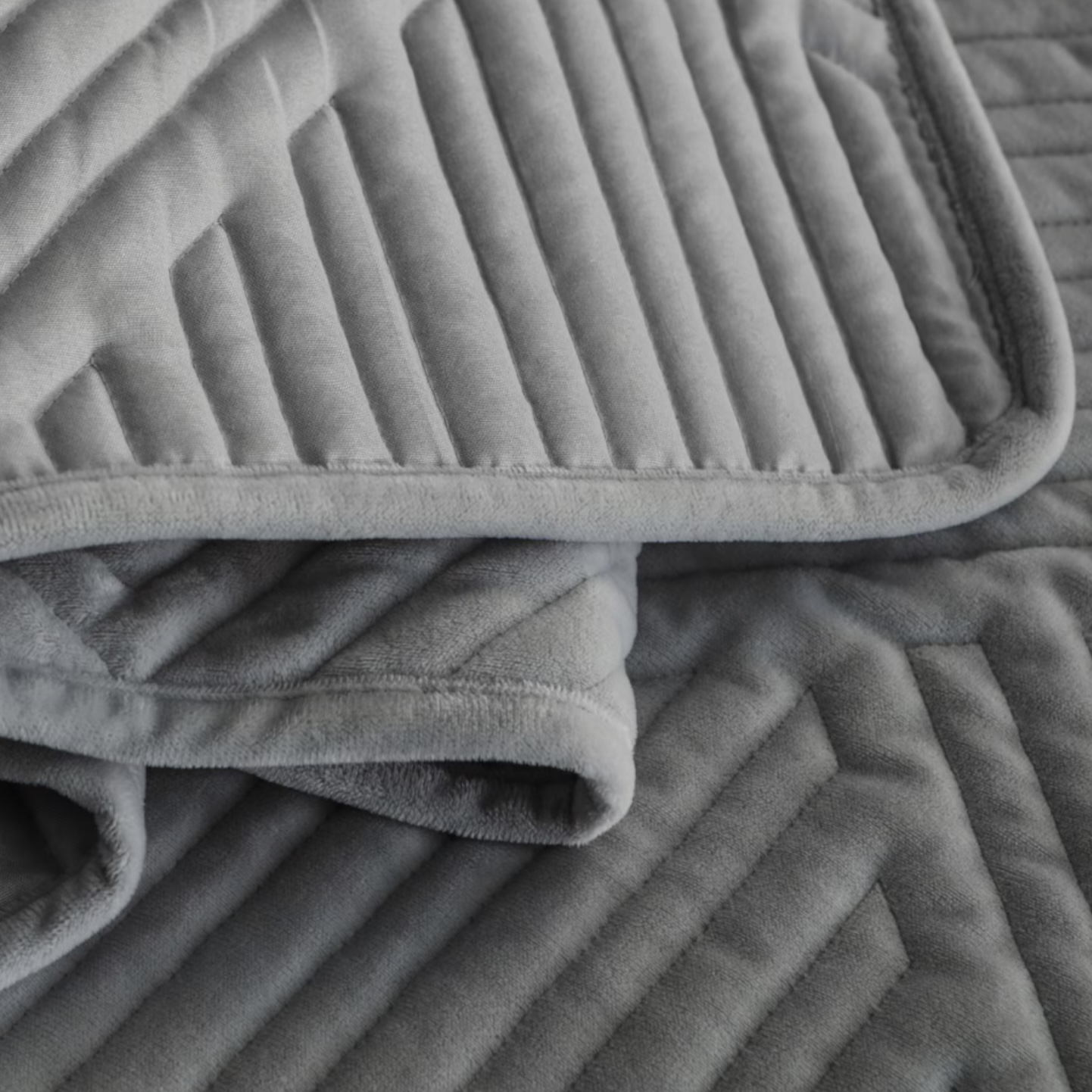 Minister bedspread 240x260 - Image 2
